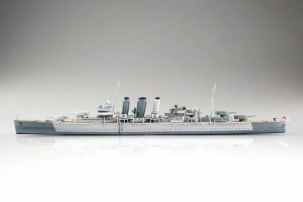 Aoshima 1/700 HMS Dorsetshire Heavy Cruiser Indian Ocean Raid