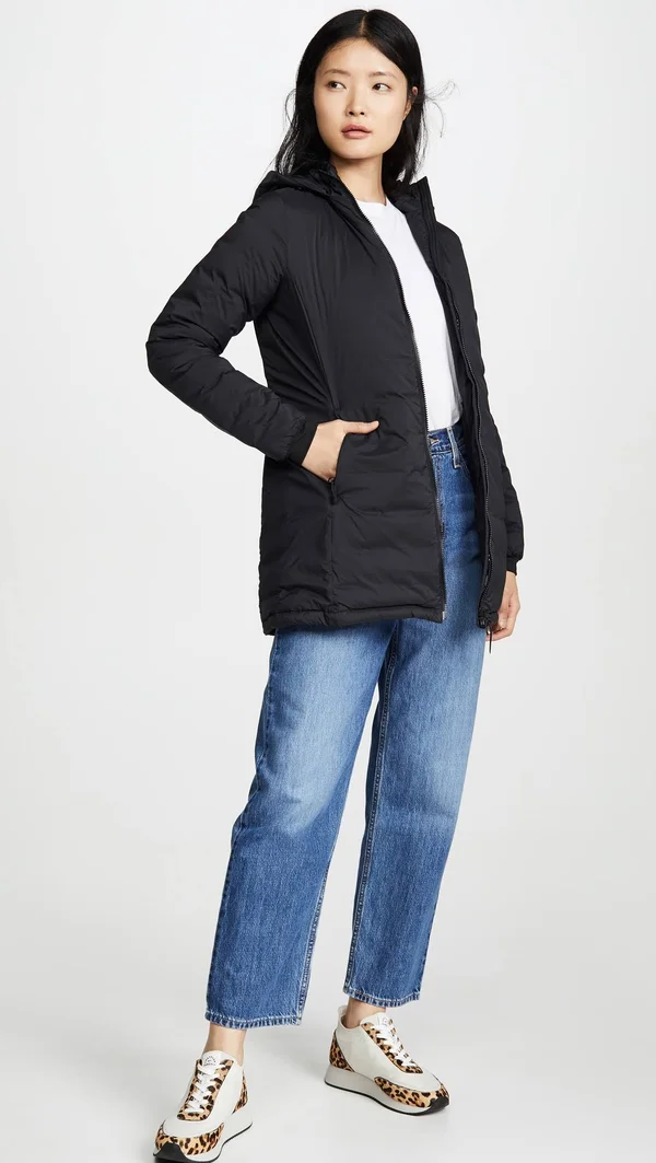 Canada Goose Women's Camp Hooded Jacket Matte Finish, Black, 2XS