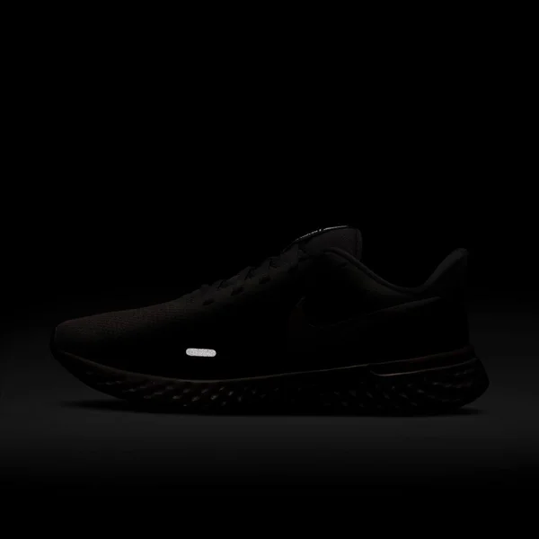 Nike Women's Revolution 5 Running Shoes, Black