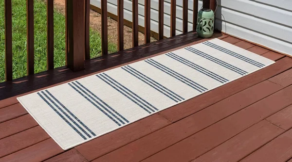 Jill Zarin Anguilla Outdoor Rug (2& 0 x 8& 0 Runner - Ivory)