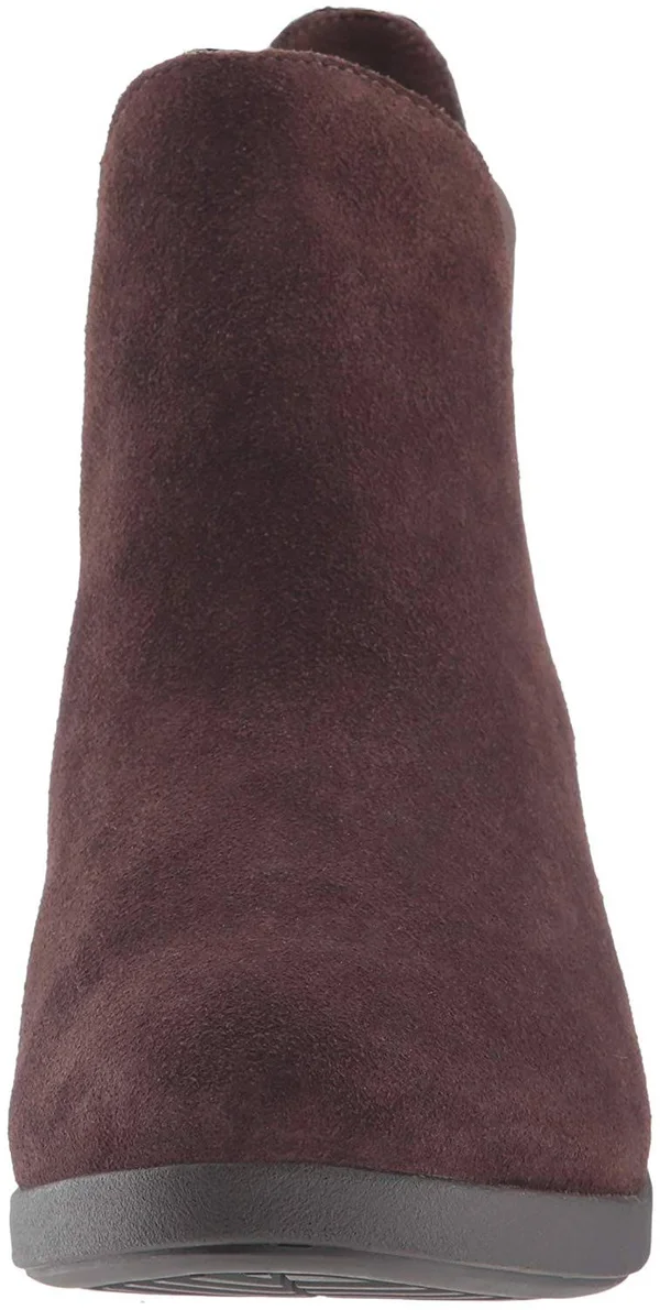 Crocs Women's Leigh Wedge Chelsea Boot