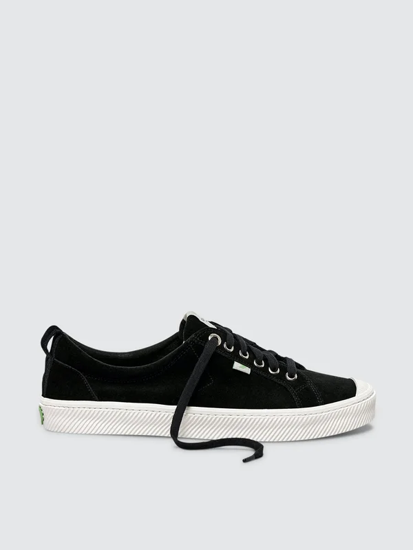 Cariuma Oca Low Black Suede Sneaker Women - Black