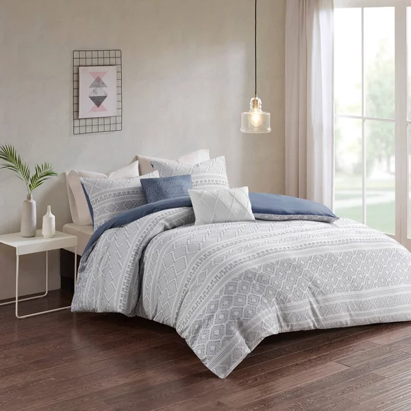 Urban Habitat Lizbeth 5 Piece Cotton Clip Jacquard Duvet Cover Set - White/Indigo - Full/Queen