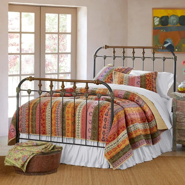 Women's Tradewinds Patchwork Quilt by Sundance in Neutral (King)