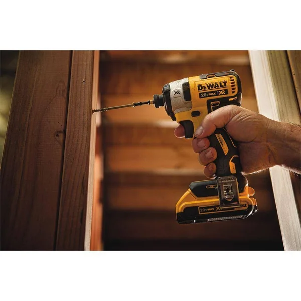 DeWalt DCF887P1 20V MAX* XR 1/4 in. 3-Speed Impact Driver Kit