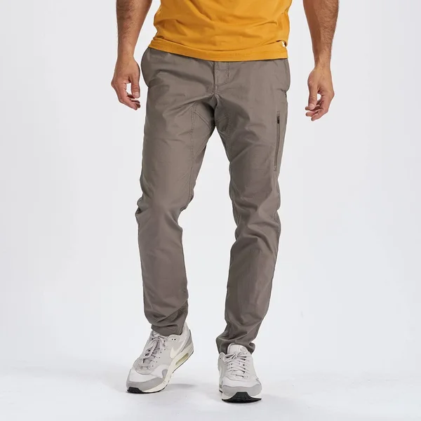 Ripstop Climber Pants by Vuori in Cocoa, Size Small
