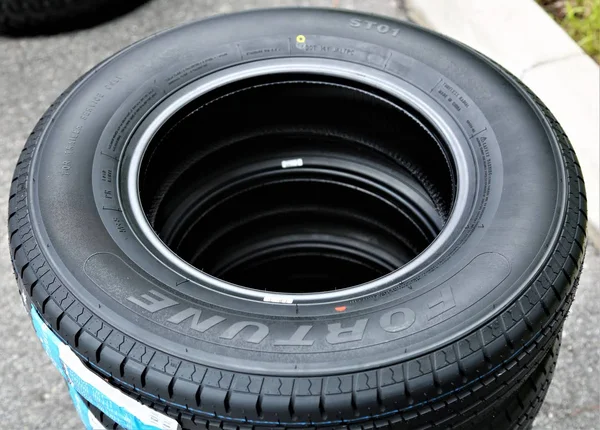 Fortune ST01 St 225/75R15 Load E 10 Ply Trailer Tire