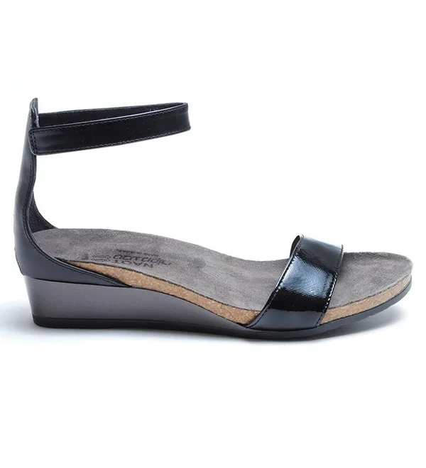 Women's Naot Pixie Ankle Strap Sandal - Size: 36, White