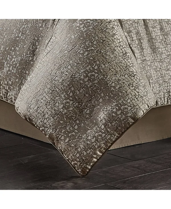 J. Queen New York Cracked Ice Comforter Set, California King, Taupe