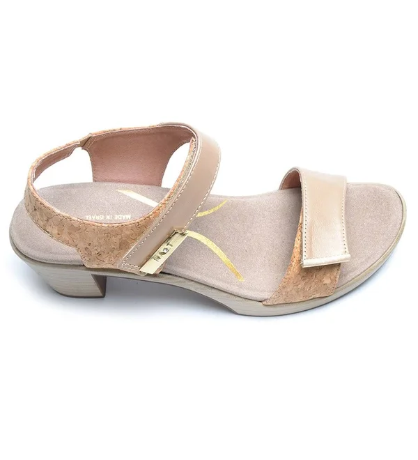 Naot Women's Intact - Khaki Beige Leather/Pewter Size: 37 R