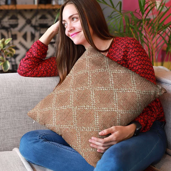 Plutus 20x22 x 20x22 Diamond Luxury Throw Pillow in Brown