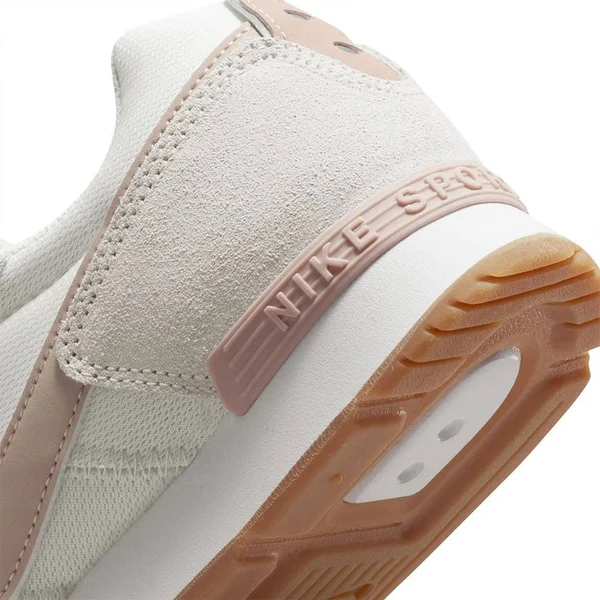 Nike Venture Runner Women's Shoes