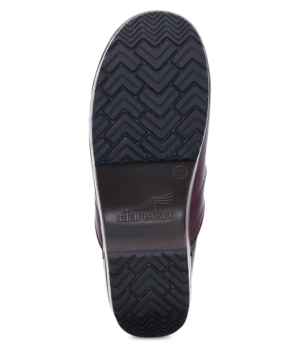 Dansko Women's Professional - Plum Oiled Pull Up