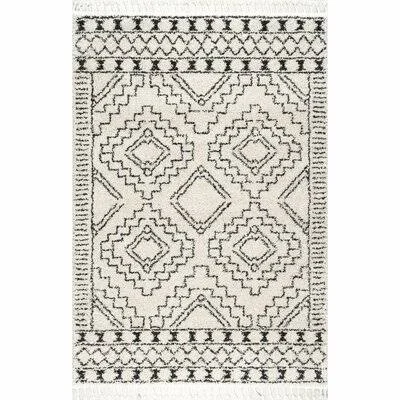 Union Rustic Lederer Off-White Indoor Area Rug, Size: Rectangle 6&7 inch x 9&