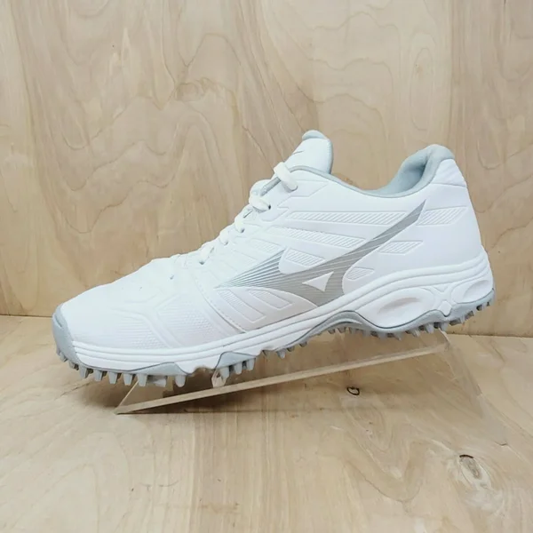 Mizuno - Ambition Men's All Surface Low Turf Shoe - White, Size 11