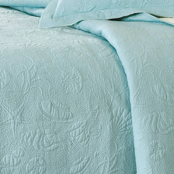 Cu0026F Home Blue Shell Matelasse Twin Quilt, 66" x 86"