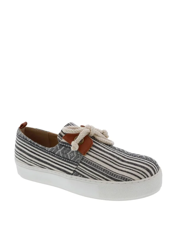 Bellini Women's Armistace Rope Tie Sneaker - Size: 11, Black