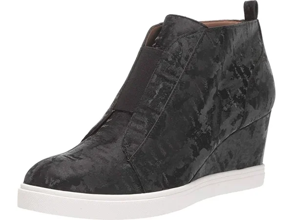Women's Linea Paolo Felicia III Wedge Sneaker - Size 5.5 M - Black