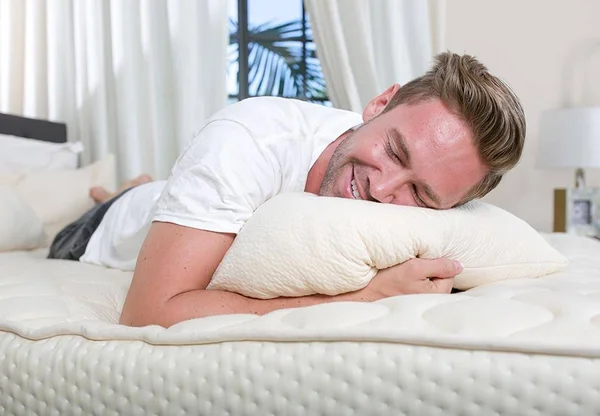 Latex for Less - Shredded Latex Pillow - Queen Size - Fluffy & Light - Breathable Comfort
