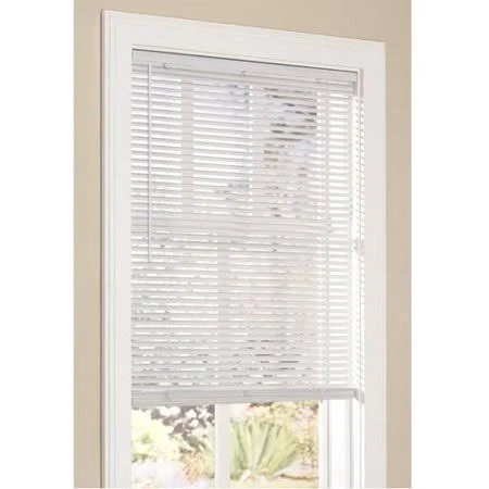 Charlton Home Irondale Mini Room Darkening Venetian Blind, White