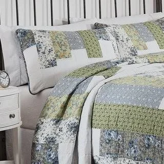 Porch & Den Sarala Stripe Patchwork Pattern Quilt Set (Full - Queen) - Blue