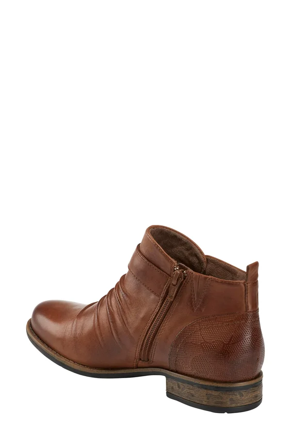 Earth Buckeye 6.5 Women's Almond