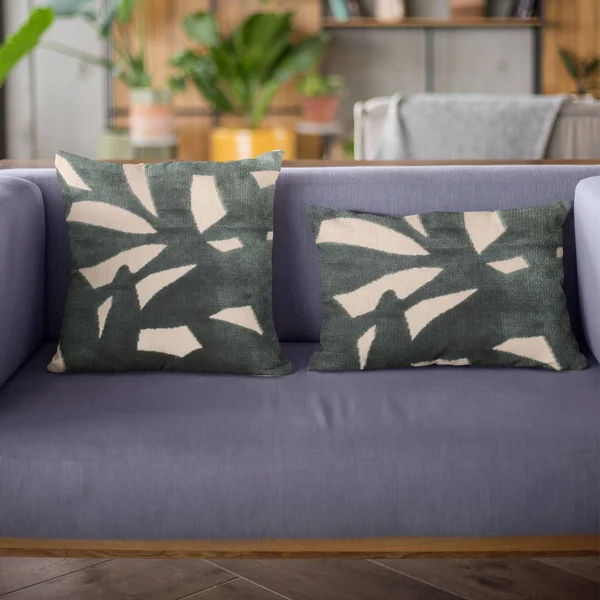 Plutus 18x22 x 18x22 Palm Floral Luxury Throw Pillow in Green
