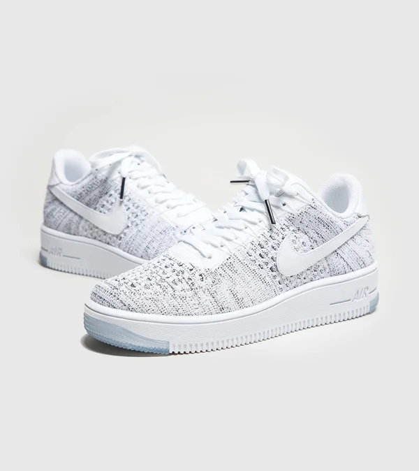 Nike Women's Af1 Flyknit Low Casual Shoe, White