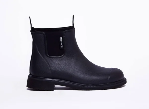 Merry People - Bobbi Rain Boot, Black & Black 7
