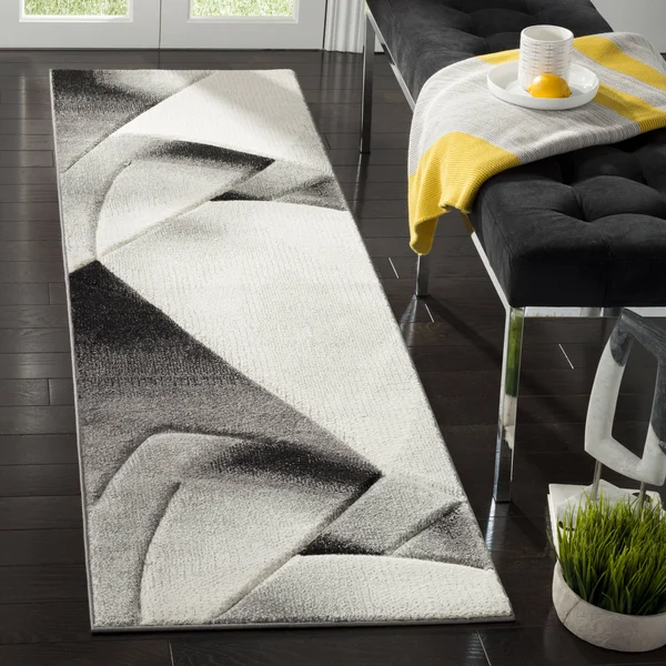 Safavieh Hollywood HLW713G 5&3x22 x 7&6x22 Grey, Dark Grey Area Rug