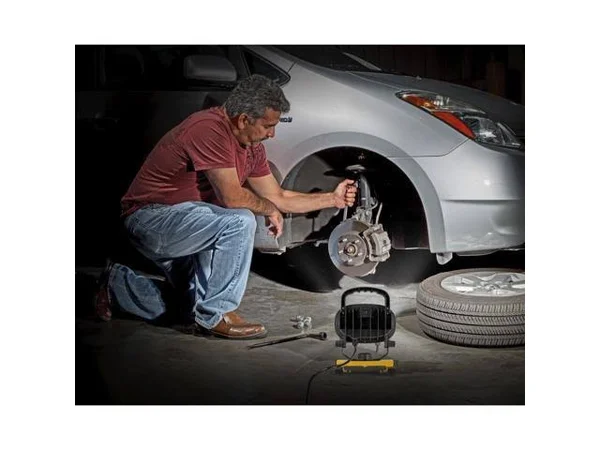 Wagner 1500 Lumen Portable LED Worklight 5000 Kelvin 19 Watts - 240027