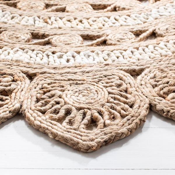 Safavieh Clearance Natural Fiber NF160B Ivory Rug, 7&0x22x7&0x22 - Round