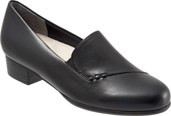 Trotters Women's Moment Loafer - Size: 11, Black