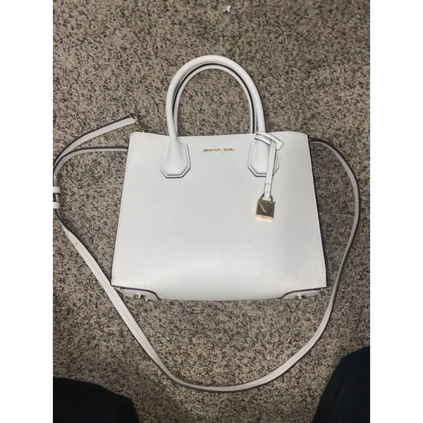 Michael Michael Kors Mercer Medium Accordion Tote - White