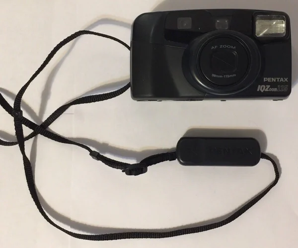 Pentax IQZoom 115V Date 35mm Camera with 38-115mm Zoom Lens