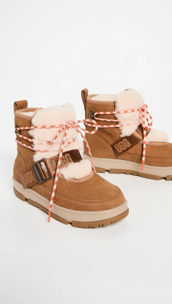 Ugg Classic Weather Hiker Boot - Women's Chestnut, 9.5