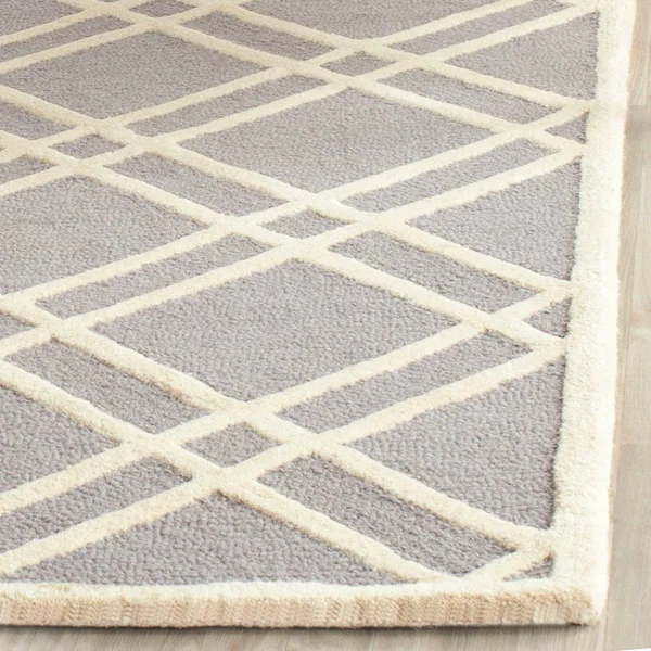 Safavieh Cambridge Silver & Ivory 5& x 8& Rug