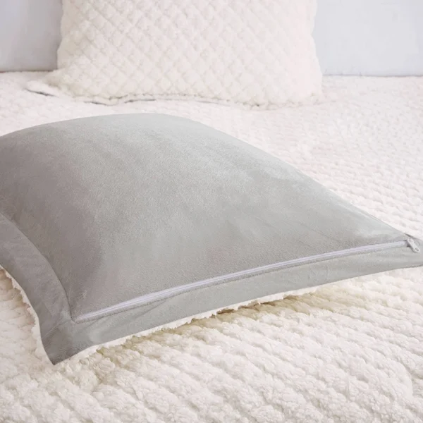 Madison Park - Adler Reversible Textured Sherpa to Faux Mink Comforter Set - Ivory/Grey - King