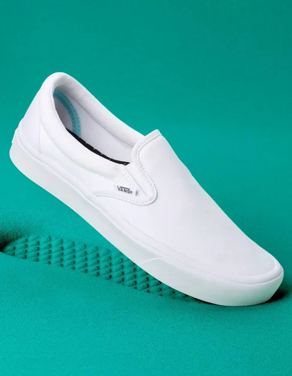 Vans ComfyCush Slip-On (True White/True White)