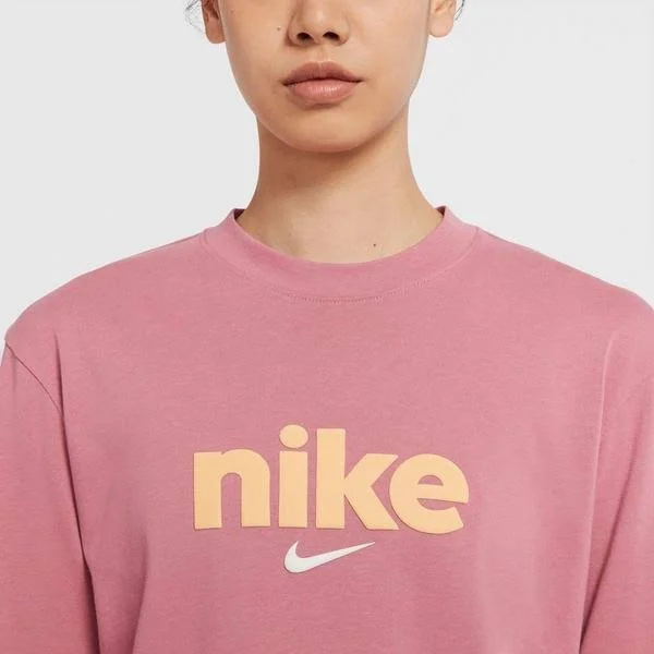 Nike Womens Crew Neck Long Sleeve T-Shirt - Medium, Purple