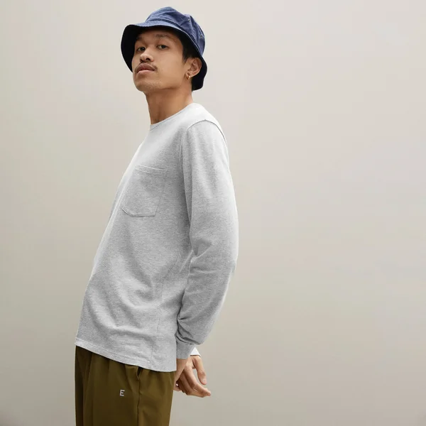 Men's Organic Cotton Long-Sleeve Pocket T-Shirt, Uniform by Everlane in Heather Grey, Size M