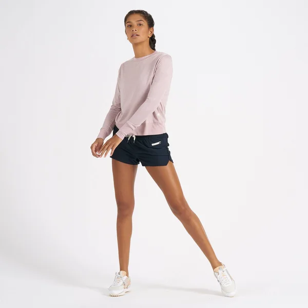 Vuori Women's Clementine 2.5 inch Short - Medium - Ink