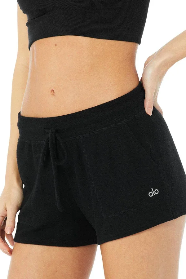 Alo Yoga Daze Short - Black - Mini Shorts