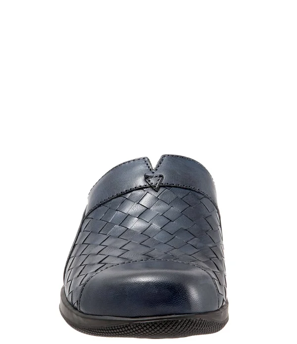 Women's Softwalk San Marcos Woven Navy Denim - in Size 8