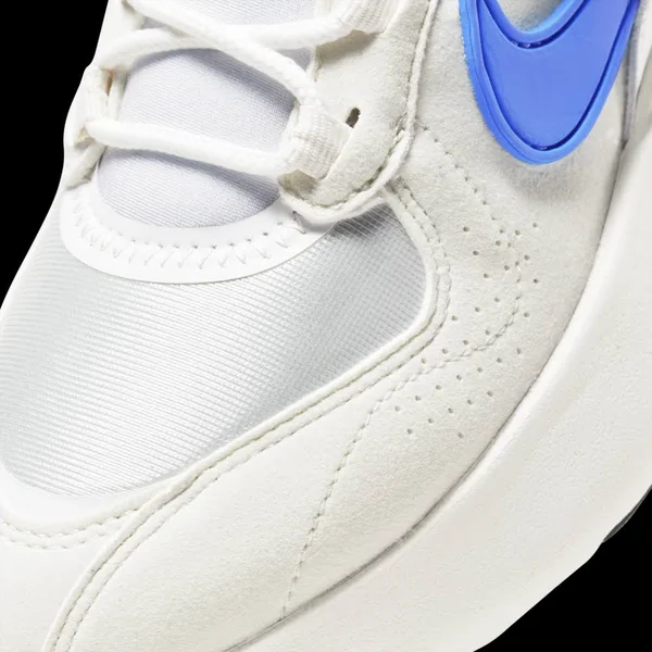 Nike - Air Max Verona Sneakers - Women, White