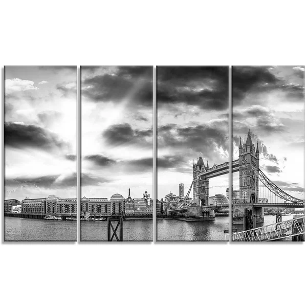 Design Art Black and White View of London Panorama - Cityscape Canvas Print - 60 in. Wide x 28 in. High - 5 Equal Panels