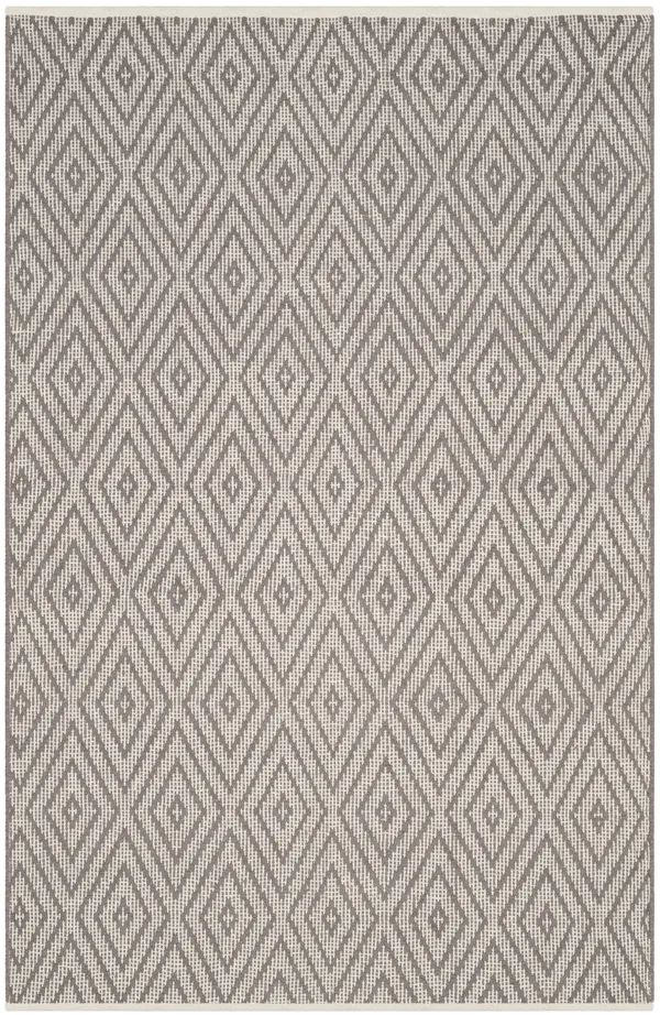 Safavieh Montauk MTK811A 6&0x22 x 6&0x22 Square Grey, Ivory Area Rug