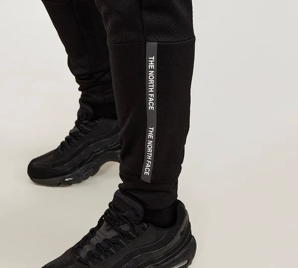 The North Face Mountain Athletics Tape Jogger - Black - Size S