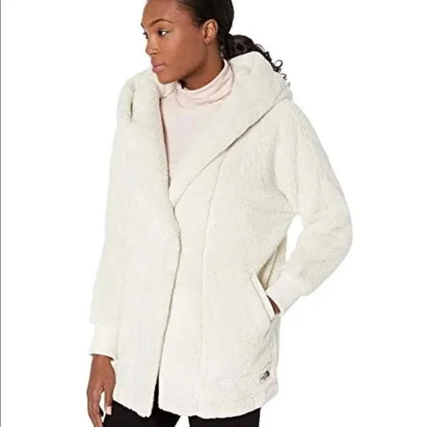 The North Face Women's Campshire Fleece Wrap: Vintage White