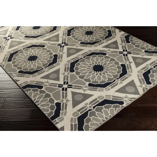 Hand-Knotted Catalina Medallion Pattern Wool Area Rug (5' x 8') Silver